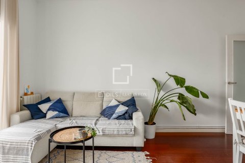 Apartamento de 4 dormitorios en venta en Barcelona, Cataluña, Spain № 4117 - foto 4