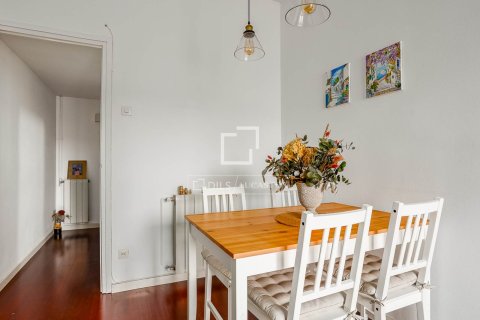 Apartamento de 4 dormitorios en venta en Barcelona, Cataluña, Spain № 4117 - foto 7