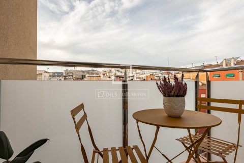Apartamento de 4 dormitorios en venta en Barcelona, Cataluña, Spain № 4117 - foto 8