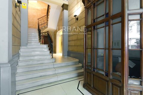 Купить квартиру в Эшампле, Испания с 3 спальни, 160м², № 2663 - фото 12