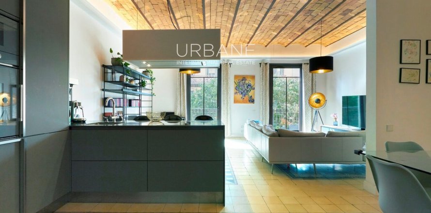 Квартира с 3 спальнями в Эшампле, Барселона, Каталония, Испания № 2663