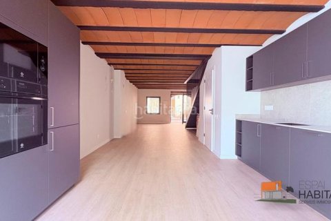 Таунхаус с 3 спальнями в Вилассар-де-Дальте, Барселона, Каталония, Испания № 2667