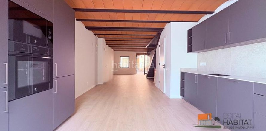 Таунхаус с 3 спальнями в Вилассар-де-Дальте, Барселона, Каталония, Испания № 2667