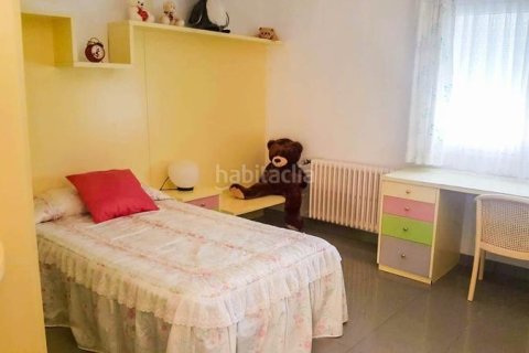 Villa de 8 dormitorios en venta en Lloret de Mar, Gerona, Cataluña, Spain № 2665 - foto 28