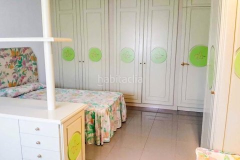 Villa de 8 dormitorios en venta en Lloret de Mar, Gerona, Cataluña, Spain № 2665 - foto 6