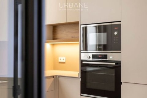 Купить квартиру в Эшампле, Испания с 2 спальни, 91м², № 2661 - фото 8