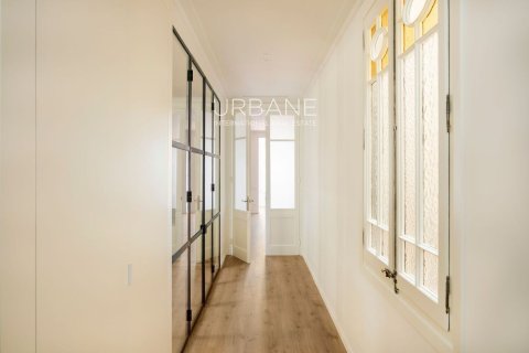 Купить квартиру в Эшампле, Испания с 2 спальни, 91м², № 2661 - фото 29