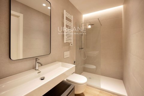 Купить квартиру в Эшампле, Испания с 2 спальни, 91м², № 2661 - фото 23