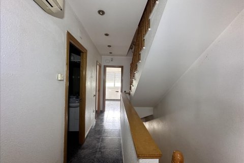 Сasa de 4 dormitorios en venta en Viladecavalls, Barcelona, Cataluña, Spain № 6973 - foto 24