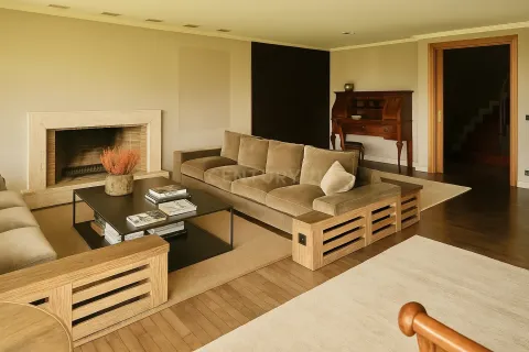 Сasa de 5 dormitorios en venta en Barcelona, Cataluña, Spain № 6977 - foto 8