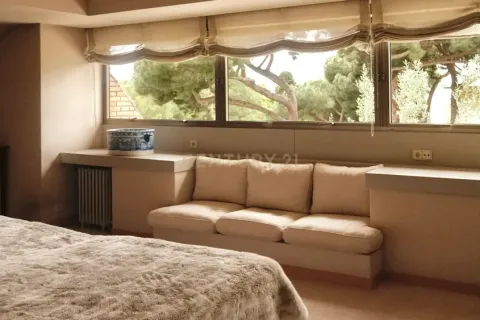 Сasa de 5 dormitorios en venta en Barcelona, Cataluña, Spain № 6977 - foto 14