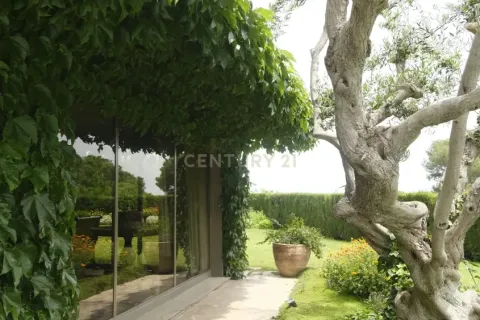 Сasa de 5 dormitorios en venta en Barcelona, Cataluña, Spain № 6977 - foto 29