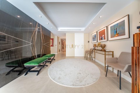 Apartamento de 4 dormitorios en venta en Barcelona, Cataluña, Spain № 6971 - foto 10