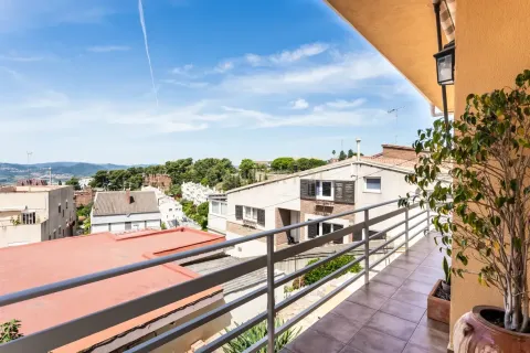 Сasa de 4 dormitorios en venta en Sant Just Desvern, Barcelona, Cataluña, Spain № 6975 - foto 15