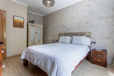 Сasa de 4 dormitorios en venta en Sant Just Desvern, Barcelona, Cataluña, Spain № 6975 - foto 25