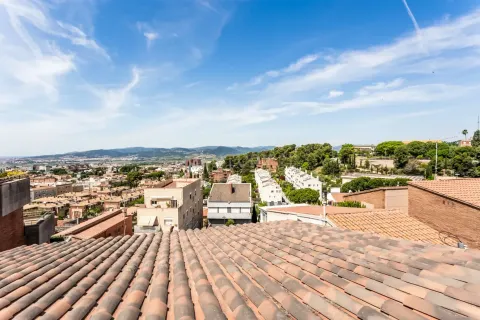 Сasa de 4 dormitorios en venta en Sant Just Desvern, Barcelona, Cataluña, Spain № 6975 - foto 10