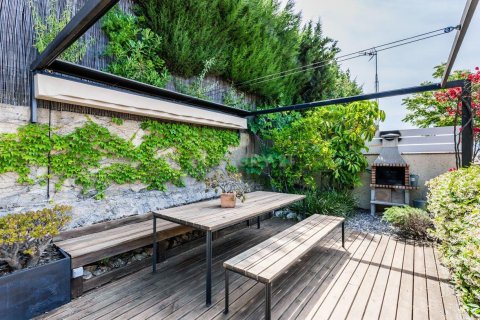 Сasa de 4 dormitorios en venta en Sant Just Desvern, Barcelona, Cataluña, Spain № 6975 - foto 7