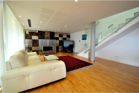 Купить дом в Льорет-де-Мар, Испания с 5 комнат, № 1376 - фото 8