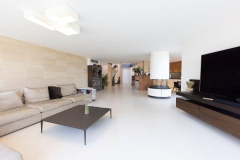 Купить дом в Сант-Фелиу-де-Гиксолс, Испания с 7 комнат, 651м², № 1381 - фото 11