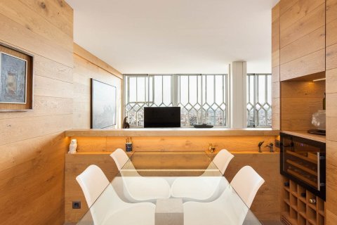 Apartamento de 3 dormitorios en venta en Barcelona, Cataluña, Spain № 1375 - foto 12