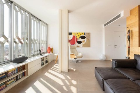 Apartamento de 3 dormitorios en venta en Barcelona, Cataluña, Spain № 1375 - foto 7