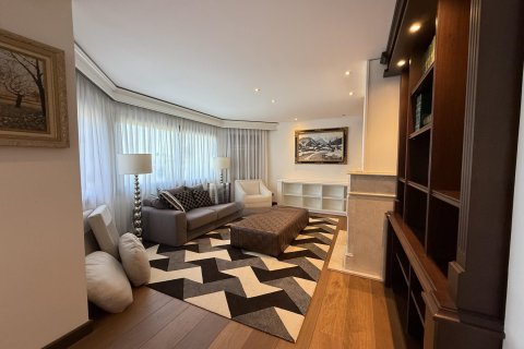 Сasa de 5 dormitorios en venta en Santa Cristina d'Aro, Gerona, Cataluña, Spain № 1380 - foto 4