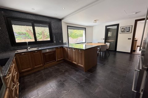 Сasa de 5 dormitorios en venta en Santa Cristina d'Aro, Gerona, Cataluña, Spain № 1380 - foto 8