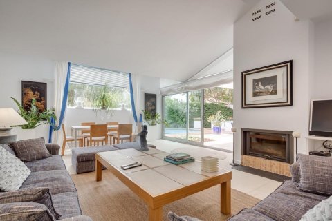 Купить дом в С'Агаро, Испания с 5 комнат, № 1379 - фото 19