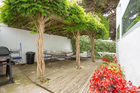 Купить дом в С'Агаро, Испания с 5 комнат, № 1379 - фото 5