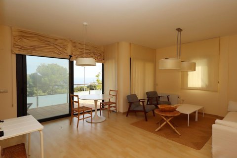 Купить квартиру в Льорет-де-Мар, Испания с 4 комнаты, 100м², № 1377 - фото 9