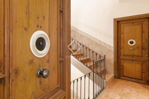 Купить квартиру в Эшампле, Испания с 2 спальни, 192м², № 2747 - фото 24