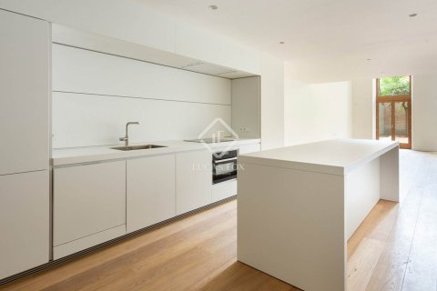 Купить квартиру в Эшампле, Испания с 2 спальни, 192м², № 2747 - фото 10