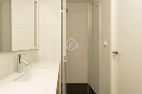 Купить квартиру в Эшампле, Испания с 3 спальни, 158м², № 2750 - фото 17