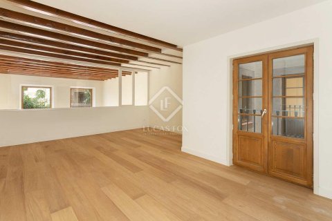 Apartamento de 2 dormitorios en venta en Ciudad Vieja, Barcelona, Cataluña, Spain № 2746 - foto 14