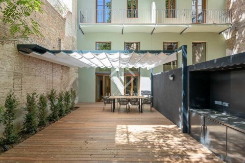 Apartamento de 2 dormitorios en venta en Ciudad Vieja, Barcelona, Cataluña, Spain № 2746 - foto 26