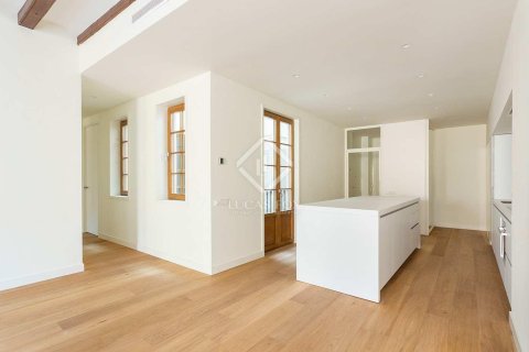 Купить квартиру в Старый город, Барселона, Испания с 3 спальни, 158м², № 2745 - фото 10