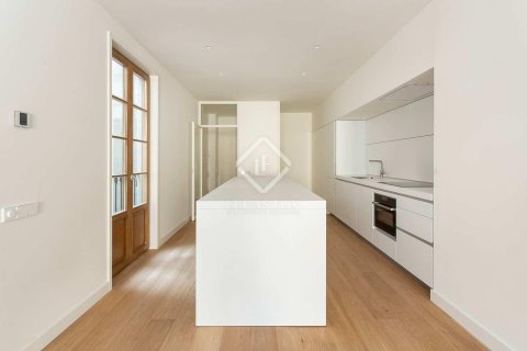 Купить квартиру в Старый город, Барселона, Испания с 3 спальни, 158м², № 2745 - фото 8