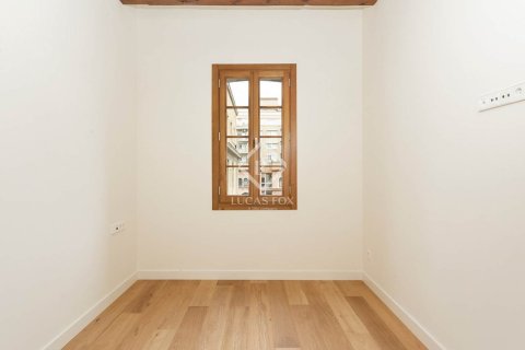 Купить квартиру в Эшампле, Испания с 3 спальни, 158м², № 2748 - фото 15