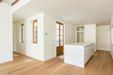 Купить квартиру в Эшампле, Испания с 3 спальни, 158м², № 2748 - фото 10