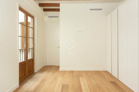 Купить квартиру в Эшампле, Испания с 3 спальни, 158м², № 2748 - фото 13