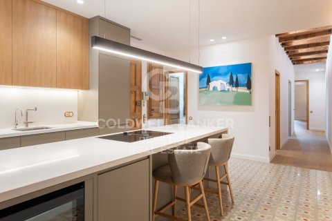 3 bedrooms apartment for sale in Barcelona, Catalonia, Spain № 5306 - photo 12