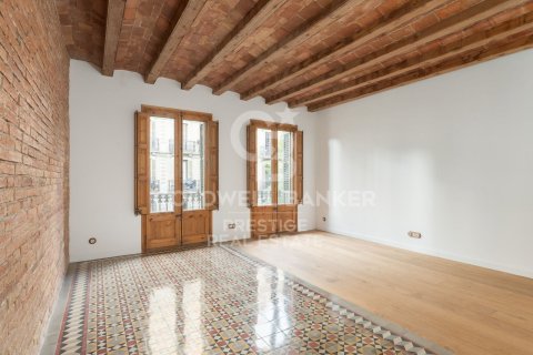 3 bedrooms apartment for sale in Barcelona, Catalonia, Spain № 5306 - photo 2