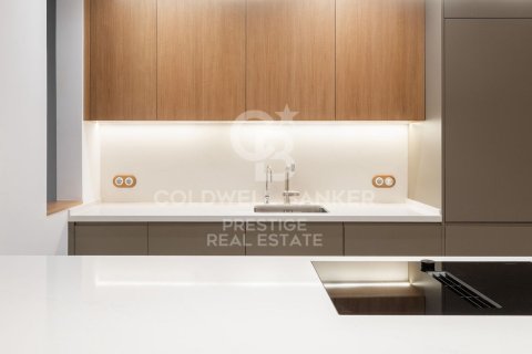 3 bedrooms apartment for sale in Barcelona, Catalonia, Spain № 5306 - photo 8