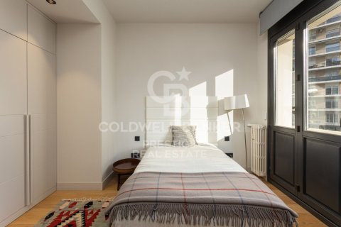 4 bedrooms apartment for sale in Barcelona, Catalonia, Spain № 5301 - photo 16
