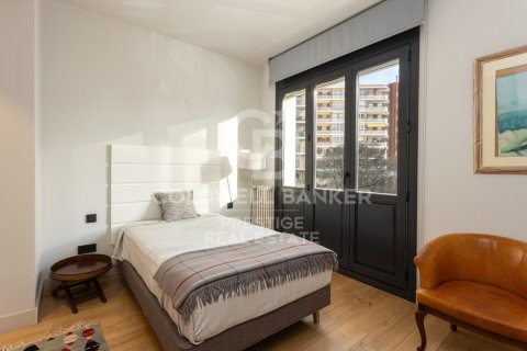 4 bedrooms apartment for sale in Barcelona, Catalonia, Spain № 5301 - photo 15