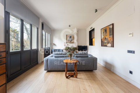 4 bedrooms apartment for sale in Barcelona, Catalonia, Spain № 5301 - photo 5