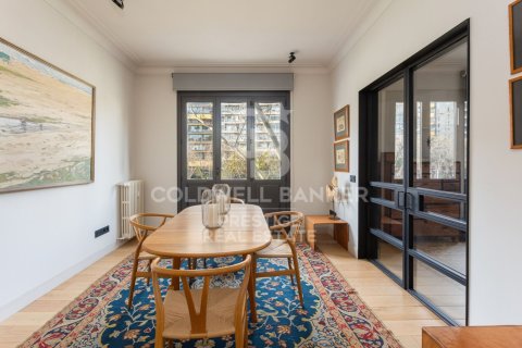 4 bedrooms apartment for sale in Barcelona, Catalonia, Spain № 5301