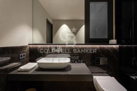 4 bedrooms apartment for sale in Barcelona, Catalonia, Spain № 5301 - photo 20