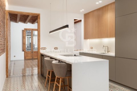 3 bedrooms apartment for sale in Barcelona, Catalonia, Spain № 5307 - photo 10