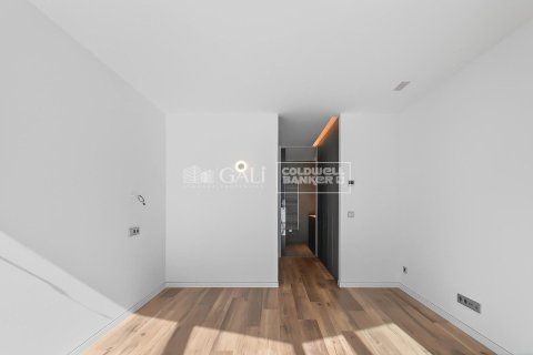 3 bedrooms apartment for sale in Principado De Andorra (Ninguna Poblacion Tiene C.P.), Lleida, Catalonia, Spain № 5305 - photo 8